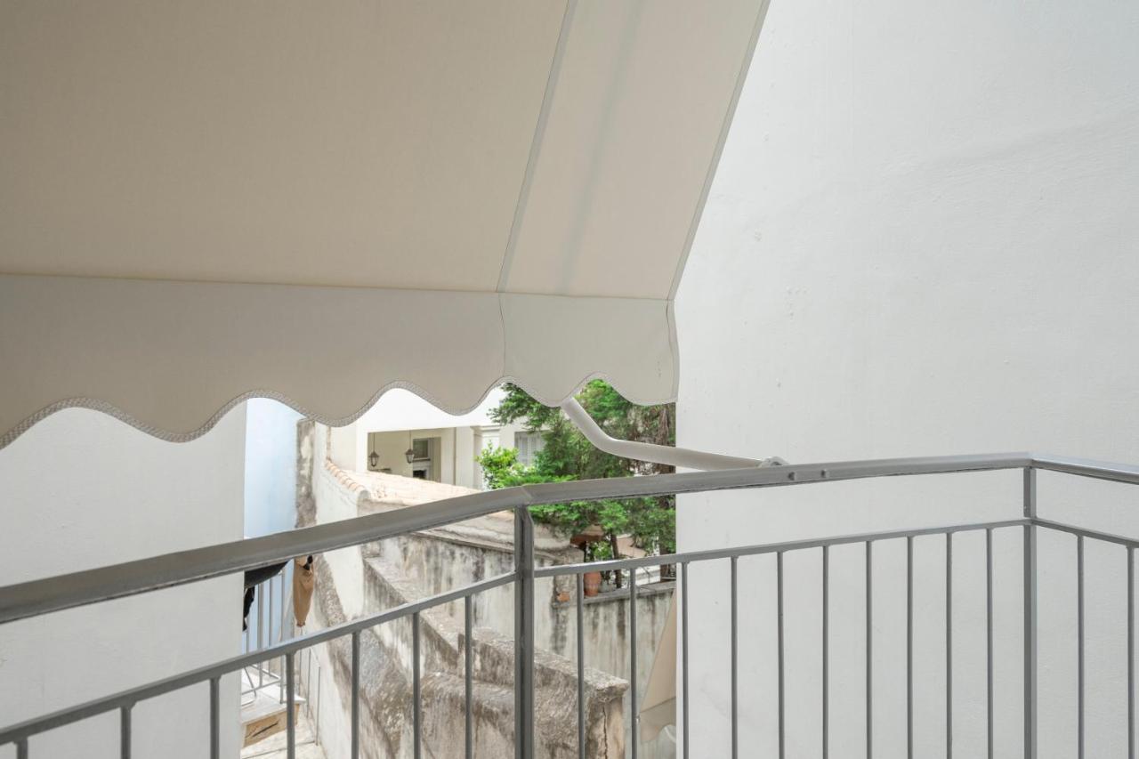 Luxury Studio Apartment In The Heart Of Athens Exterior photo