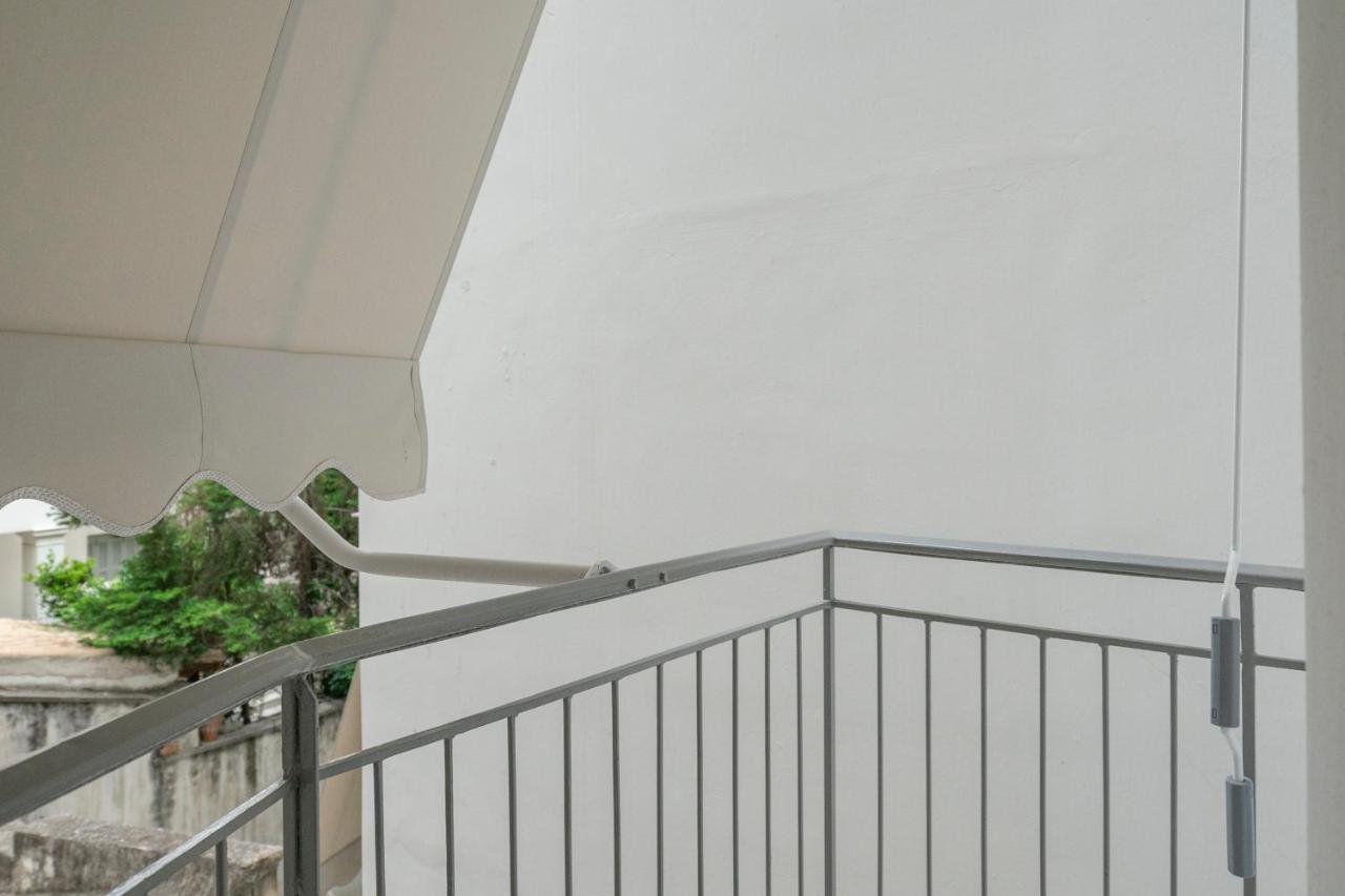 Luxury Studio Apartment In The Heart Of Athens Exterior photo